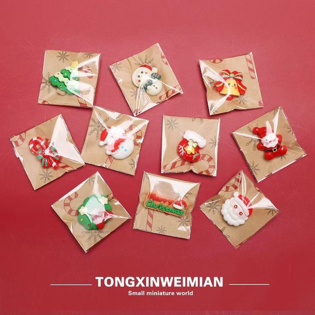 Mini Santa Claus Fridge Magnets with Strong Magnetic Base Realistic Miniature Toy for Kids Pretend Play Gift 1/100pcs