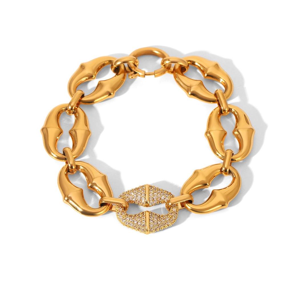 18k Gold-Plated Titanium Steel Bracelet - Elegant, Non-Fading Jewelry for Women
