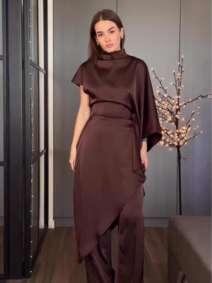 2026 European & American Women's Fashion: New Round Neck Long Style Waist-Cinching Suit