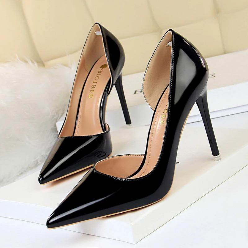 Sexy Damen Pumps Lackleder Hohe Absätze Party Urlaubsstil Einzelne Schuhe Absätze Stiletto Damenschuhe Hochzeitsschuhe Tacones