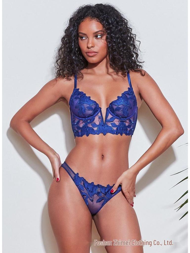 European & American Deep V Embroidered Lace Lingerie Set: Ultra-Thin Chest Minimizing Bra.