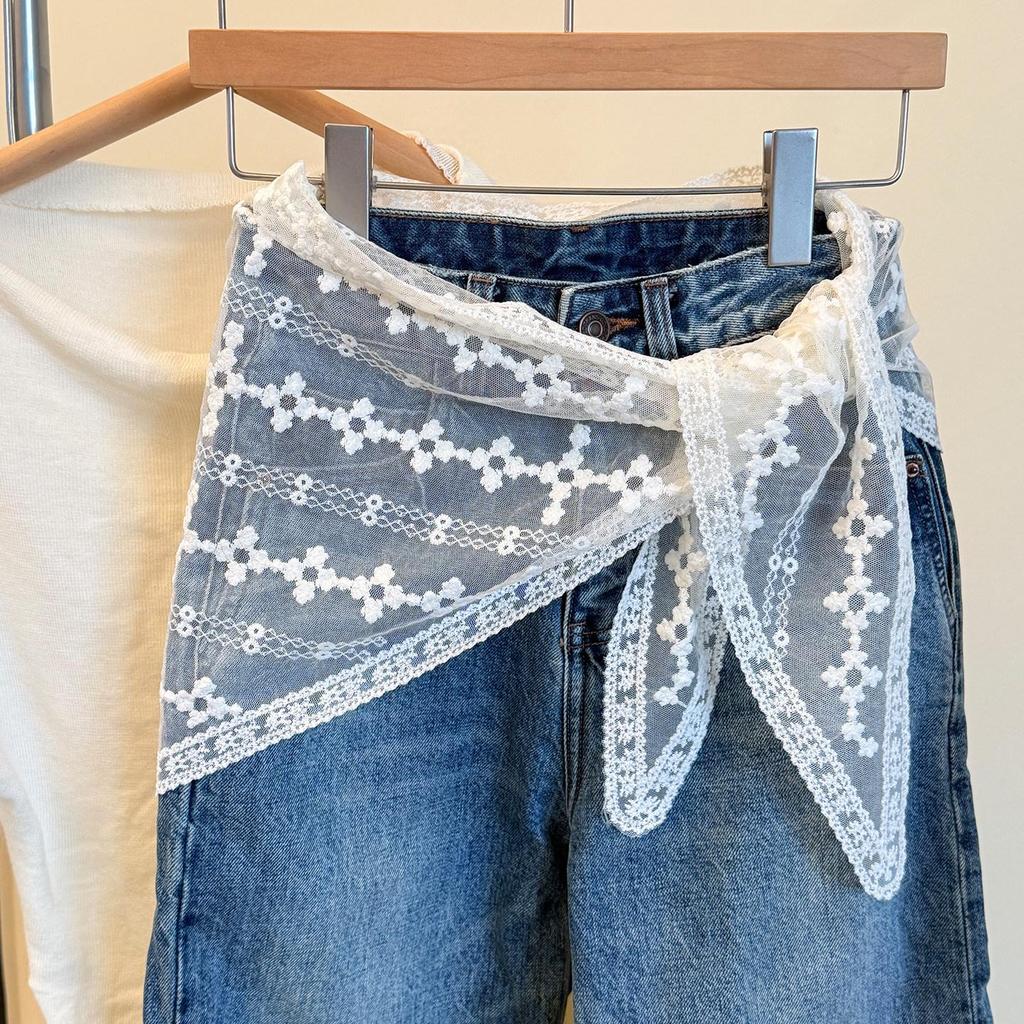 Jupe en Dentelle Jacquard Maille Coréenne avec Short Intégré
