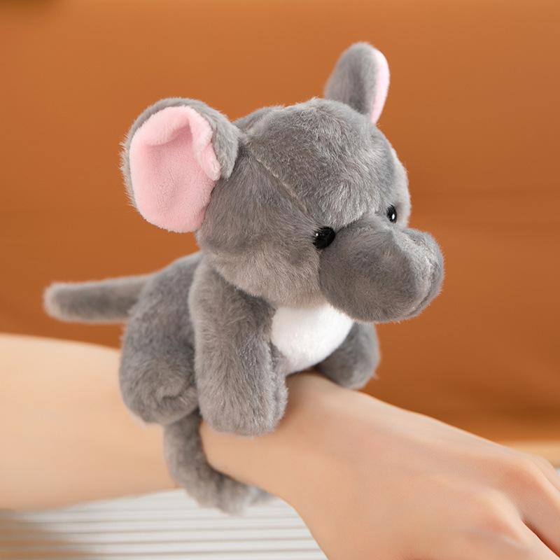 Simuliertes Tier stehend Schulter magnetische Plüschpuppe Tiger Panda Paddelkreis Wasserring Zoo Souvenir Geschenk weiblich