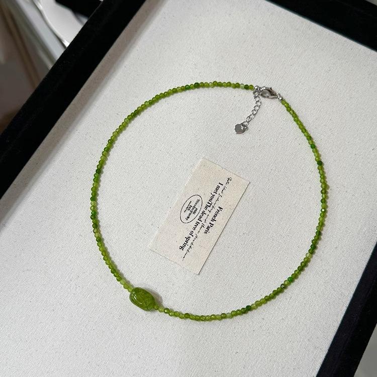 

Summer Avocado Jadeite Necklace with Stainless Steel Yuanbao Buckle & Oval Green Chalcedony Clavicle Chain