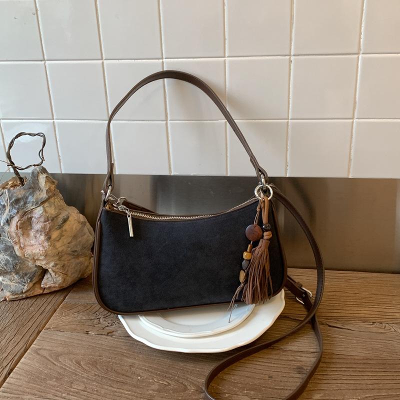Simple Solid Color Texture One Shoulder Bags 2026 Women's New Autumn Winter Retro Faux Suede Handbags Versatile Messenger Bag
