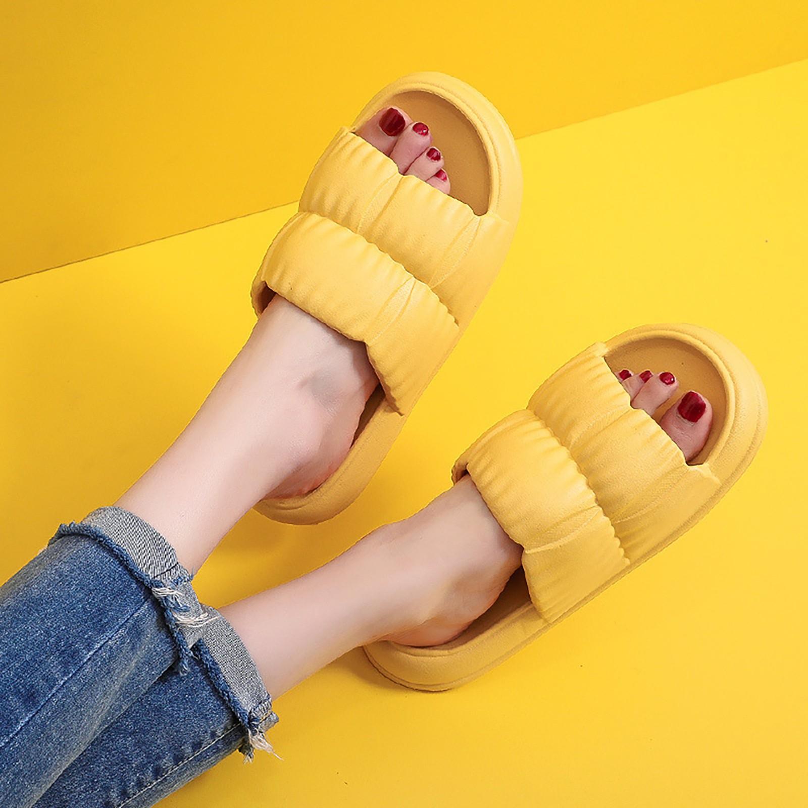 

Крутые тапочки Домашние тапочки Домашние противоскользящие бесшумные тапочки на толстой подошве 40 жёлтый