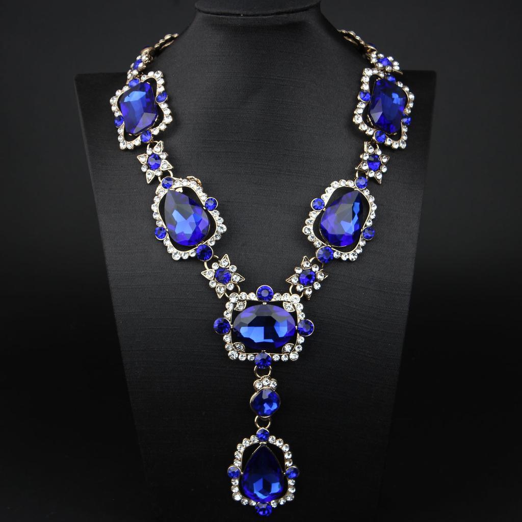 2026 European and American Exaggerated Retro Court Style Large Gemstone Diamond Necklace Temperament Fashionable Women's Collarbone Chain Accessories