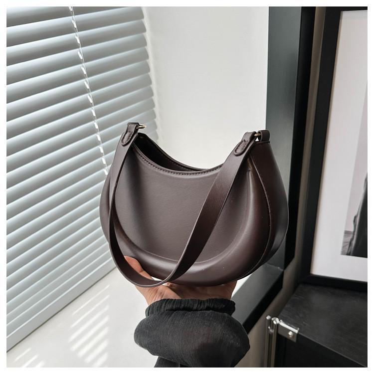 Minimalist Style 2024 Spring Small Shoulder Bag With Inner Zipper Pocket