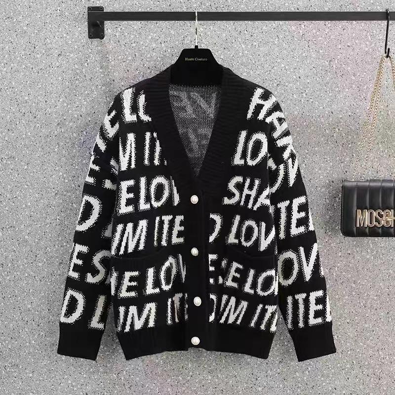 

Spring and Autumn New Contrasting Sweater Cardigan Fashion Letter Versatile Loose Casual Knitted Jacket One Size