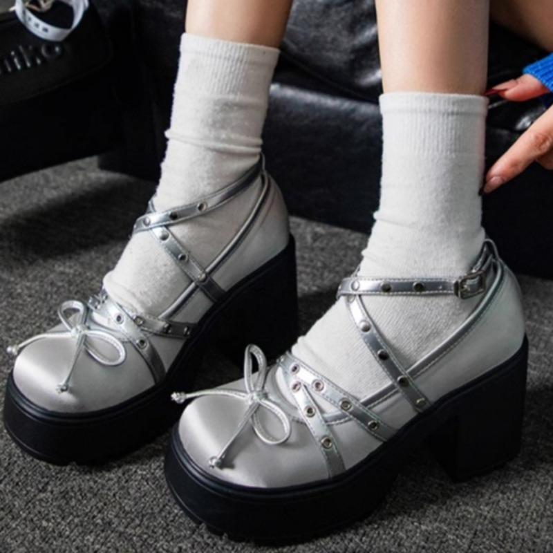 Fashion Spring New Single Shoes Women Round Head Shallow Mouth Butterfly Knot Rivet A Line Buckle Thick Sole Non-slip High Heels