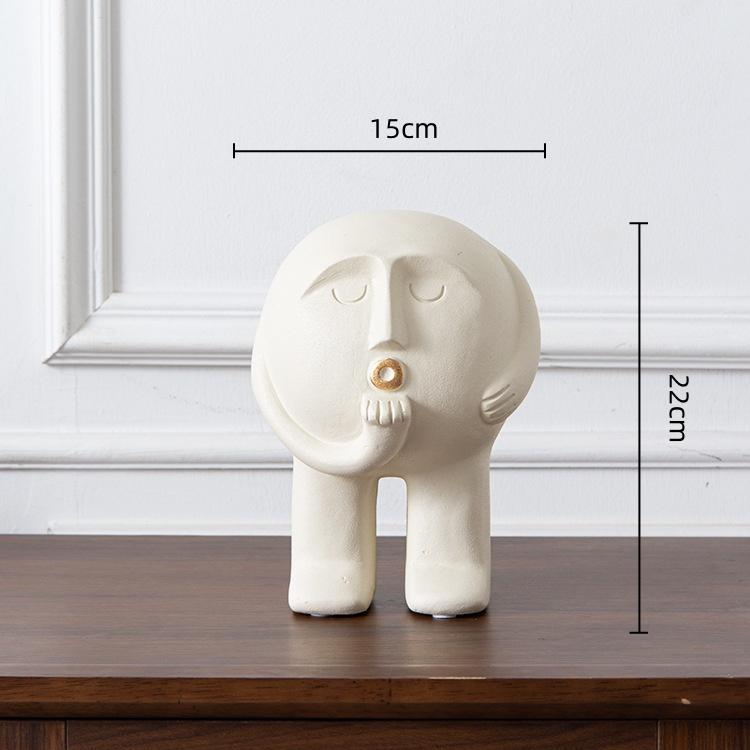 Resin Handicrafts Realistic Figure Sculpture Cartoon Round Man Caring Person Decorative Figurines Home Decoration Accessories