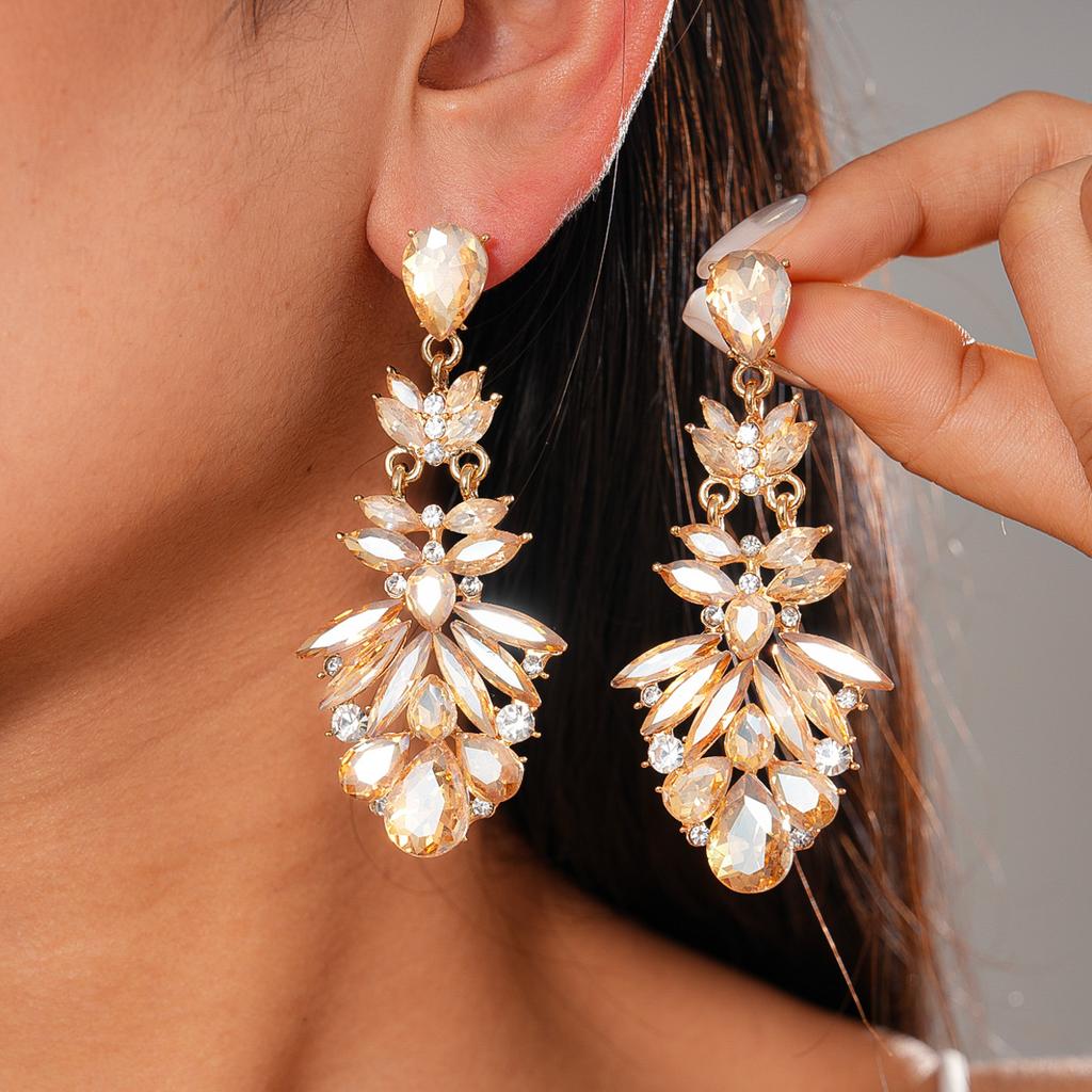 Light Luxury Style Drop-shaped Earrings, Palace Style, Fashionable, Exquisite and High-end Earrings