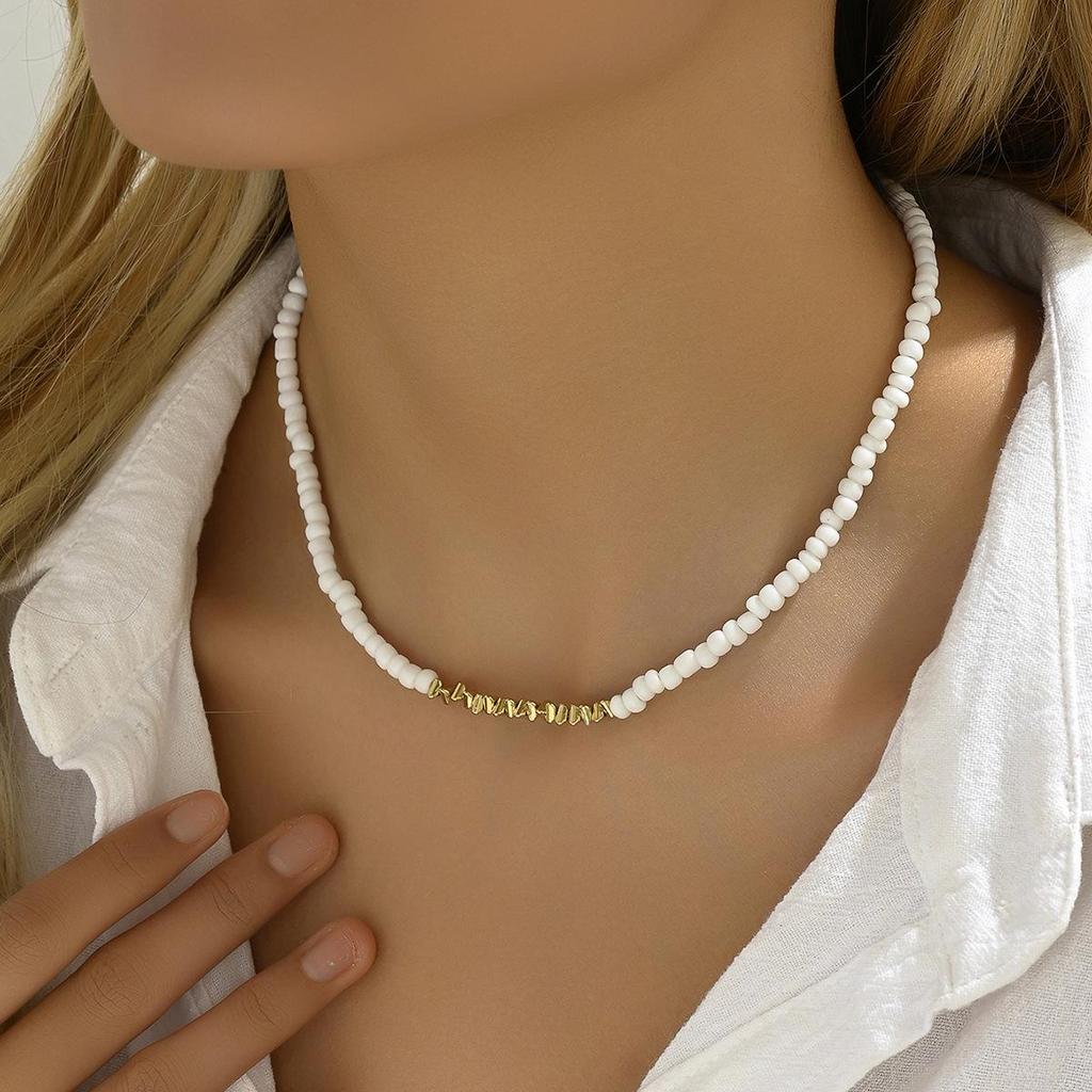 Vielseitige Damen-High-End-Glaskette: Rocailles- & Metallstab-Kette, Kurzer Stil