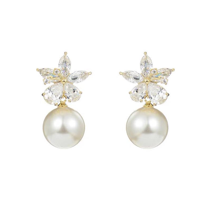 2025 Spring/Summer Floral Pearl Stud Earrings - Elegant Women's Light Luxury Edition