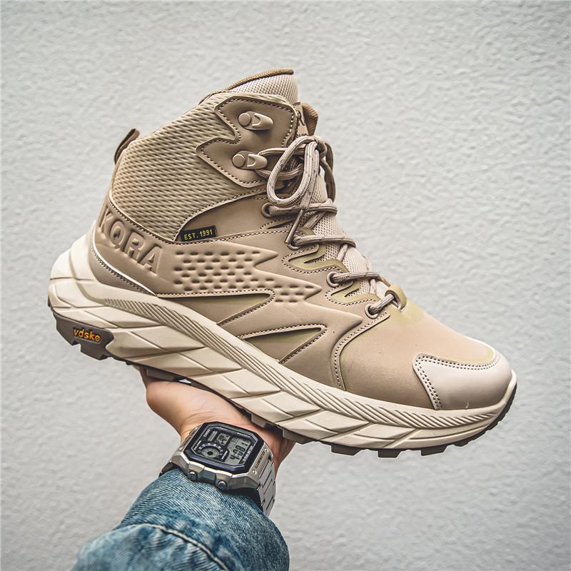 Nowe męskie buty z wysokim stanem i wysokim dołem Zwiększają codzienne buty sportowe Modne buty do biegania na świeżym powietrzu