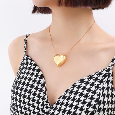 Koreanische Version Der Wind Herz-förmigen Pfirsich Herz Halskette Frauen Licht Luxus Nischen Design Titan Stahl Schlüsselbein Kette Halskette schmuck P059