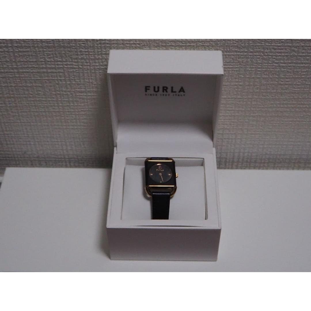 Used FURLA ARCO SQUARE analog watch