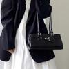 Retro Niche Single Shoulder Armpit Bag Women'S Trendy Fashion Simple Tote Bag Large Capacity Portable Commuter Bag