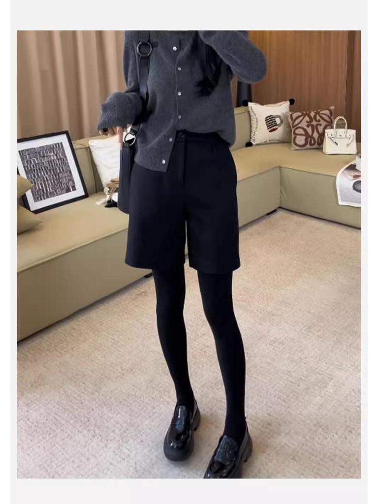 Pre-Sale Stylish Woolen Mid-Length A-Line Winter Shorts for Women