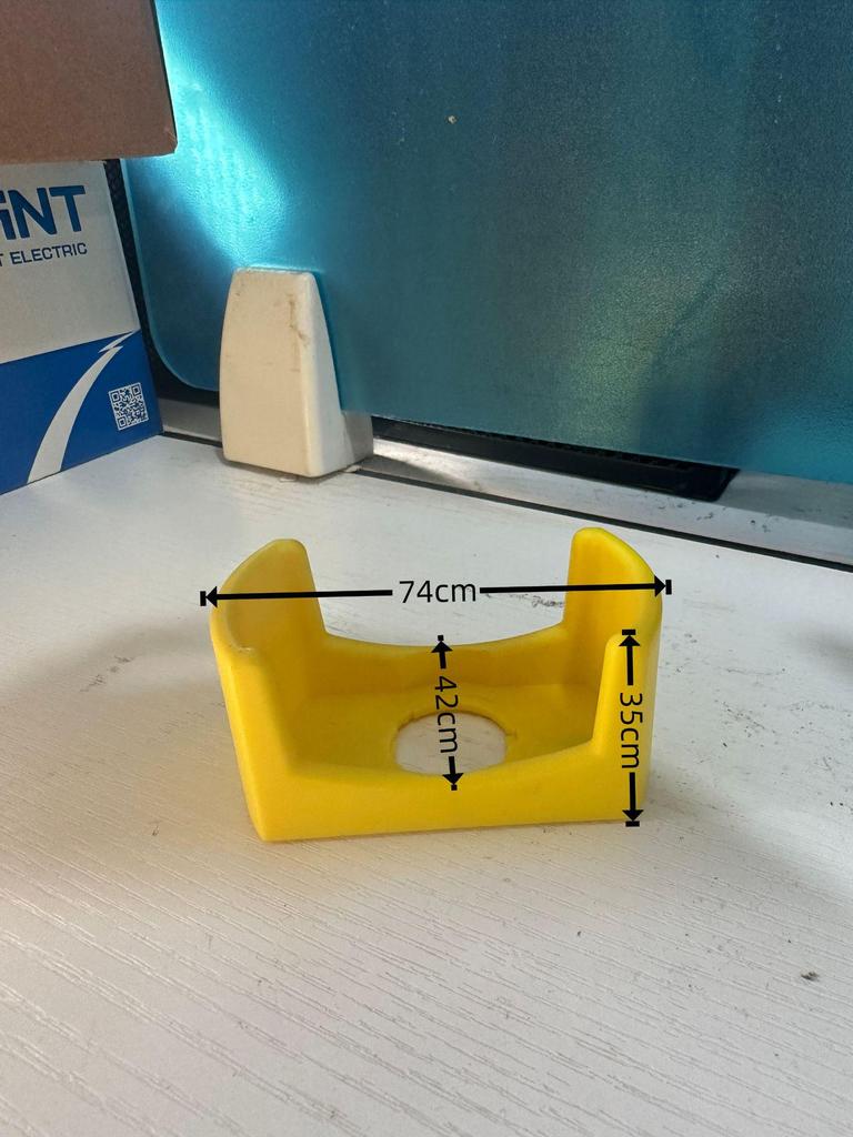 Waterproof Emergency Stop Button Cover, Flip-up Protection Ring, Anti-accidental Touch Shield, Round Base Size.