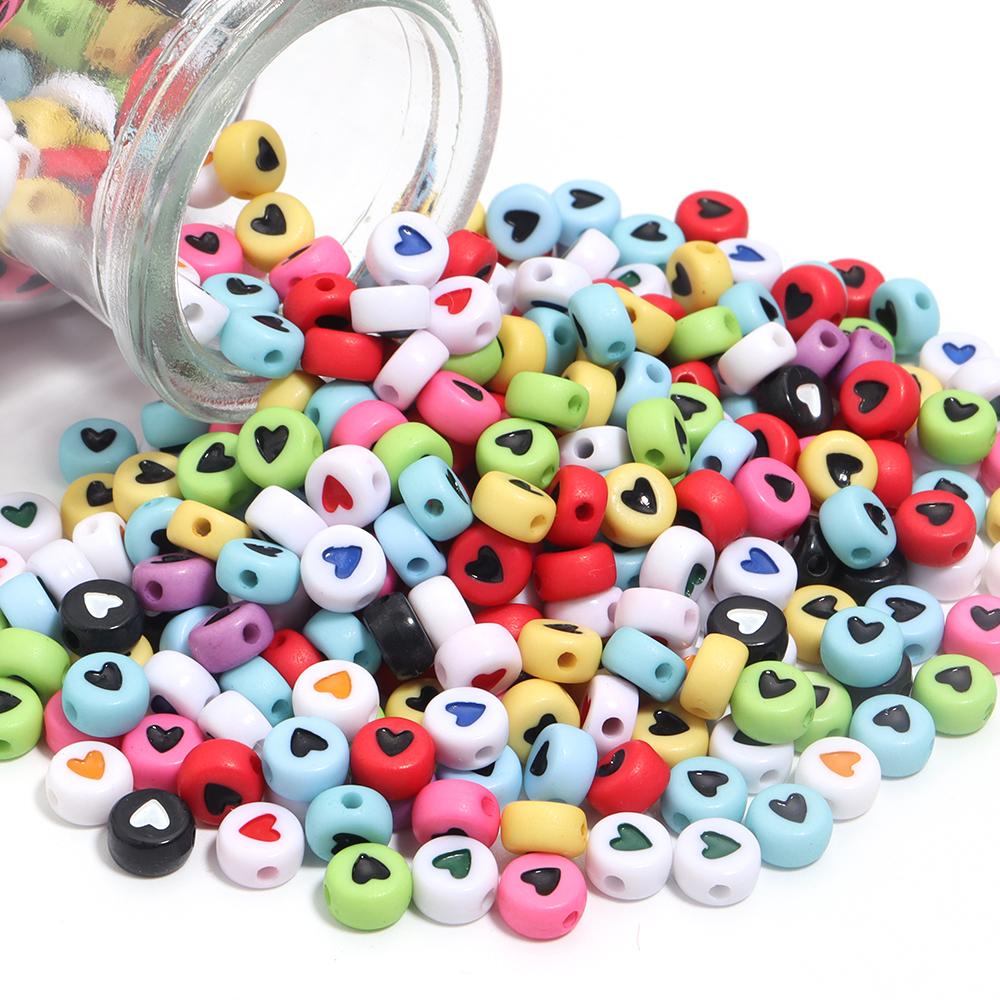 100Pcs 7mm Colored Acrylic Beads Heart Pattern Flat Round Loose Beads For DIY Fashion Bracelet Necklace Supplies Wholesale