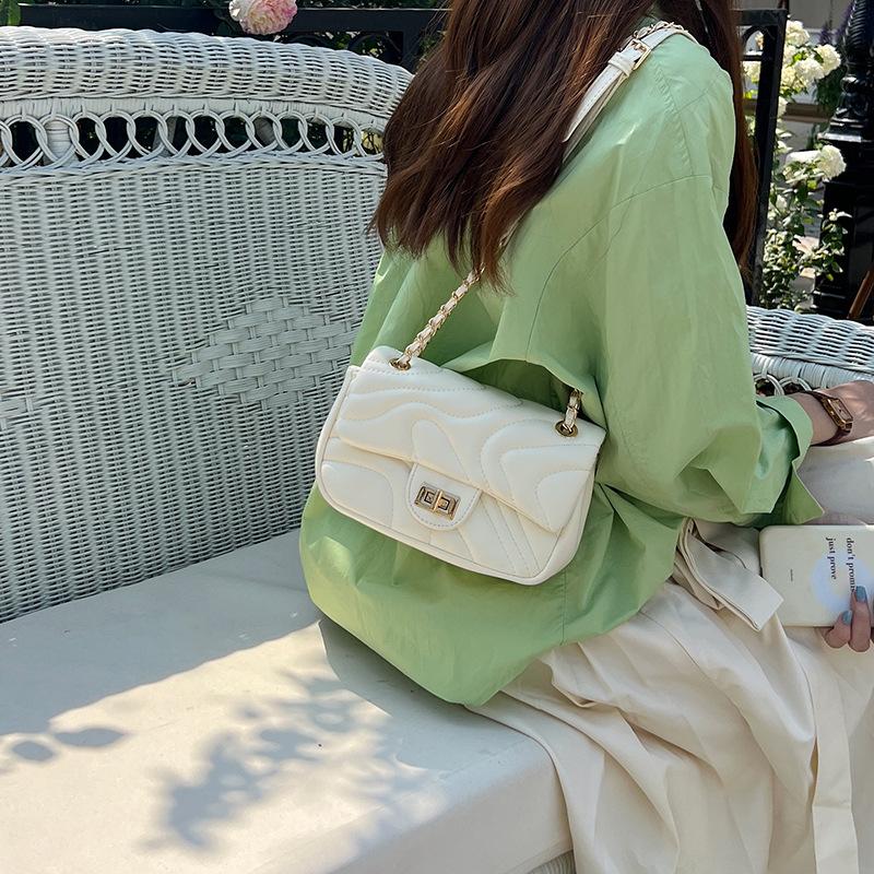 Spring and summer popular new chain bag exquisite texture small bag women's fashion versatile messenger bag