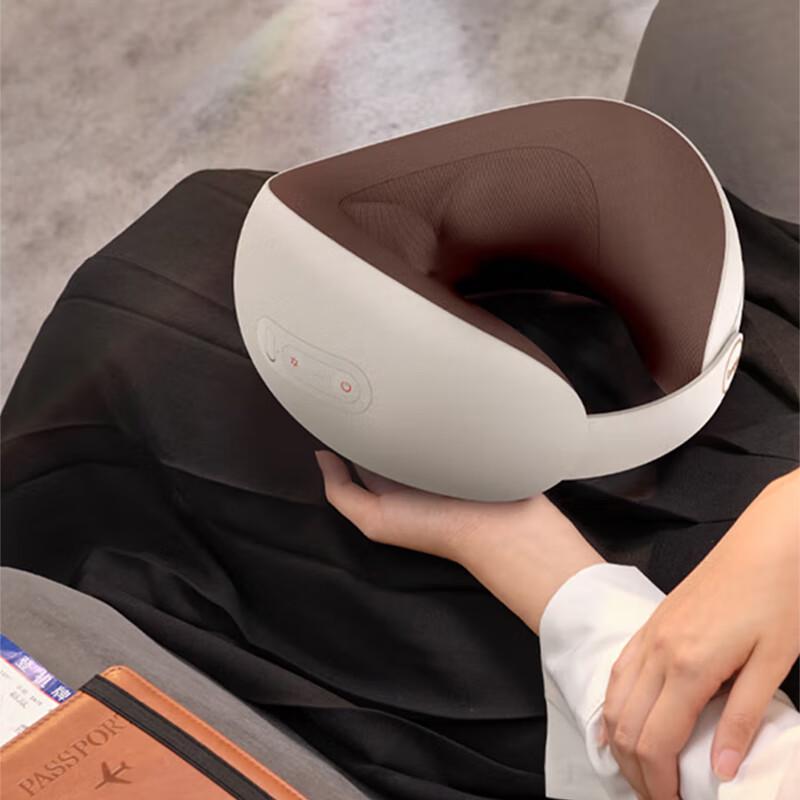 breo Neck C2-S Heated U-Pillow Neck Massager CN plug (adapter included)