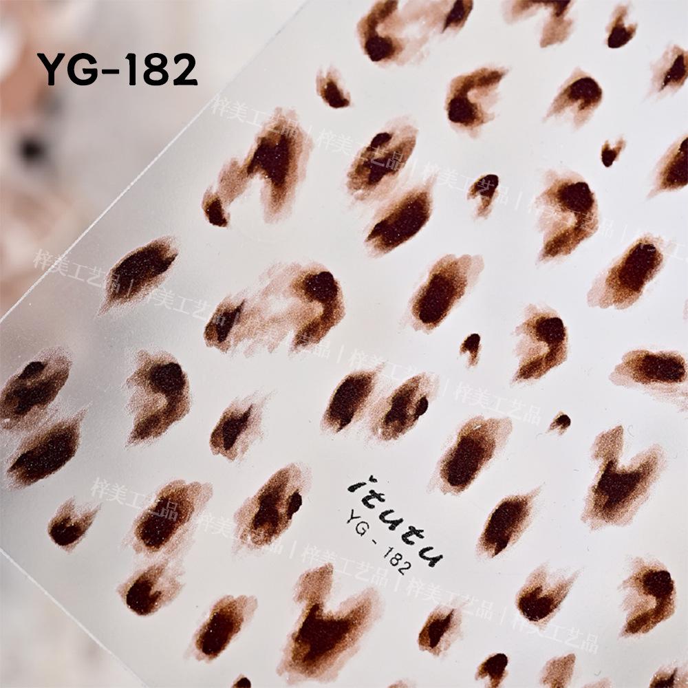 Gradient Amber Tortoiseshell Nail Stickers - 2025 New High-End Retro Autumn/Winter DIY Irregular Design.