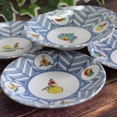 Waza No Kura Plate Stylish Kutani Ware Medium Plate Set with Fruit Japanese Made In Perfect As a Wedding Set 5-Piece Designs. High-Quality Dishware,