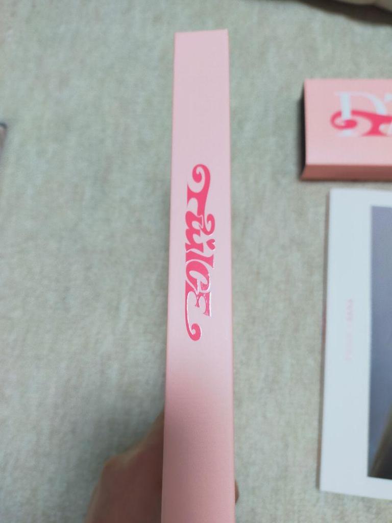 [USED] TWICE Sana DICON