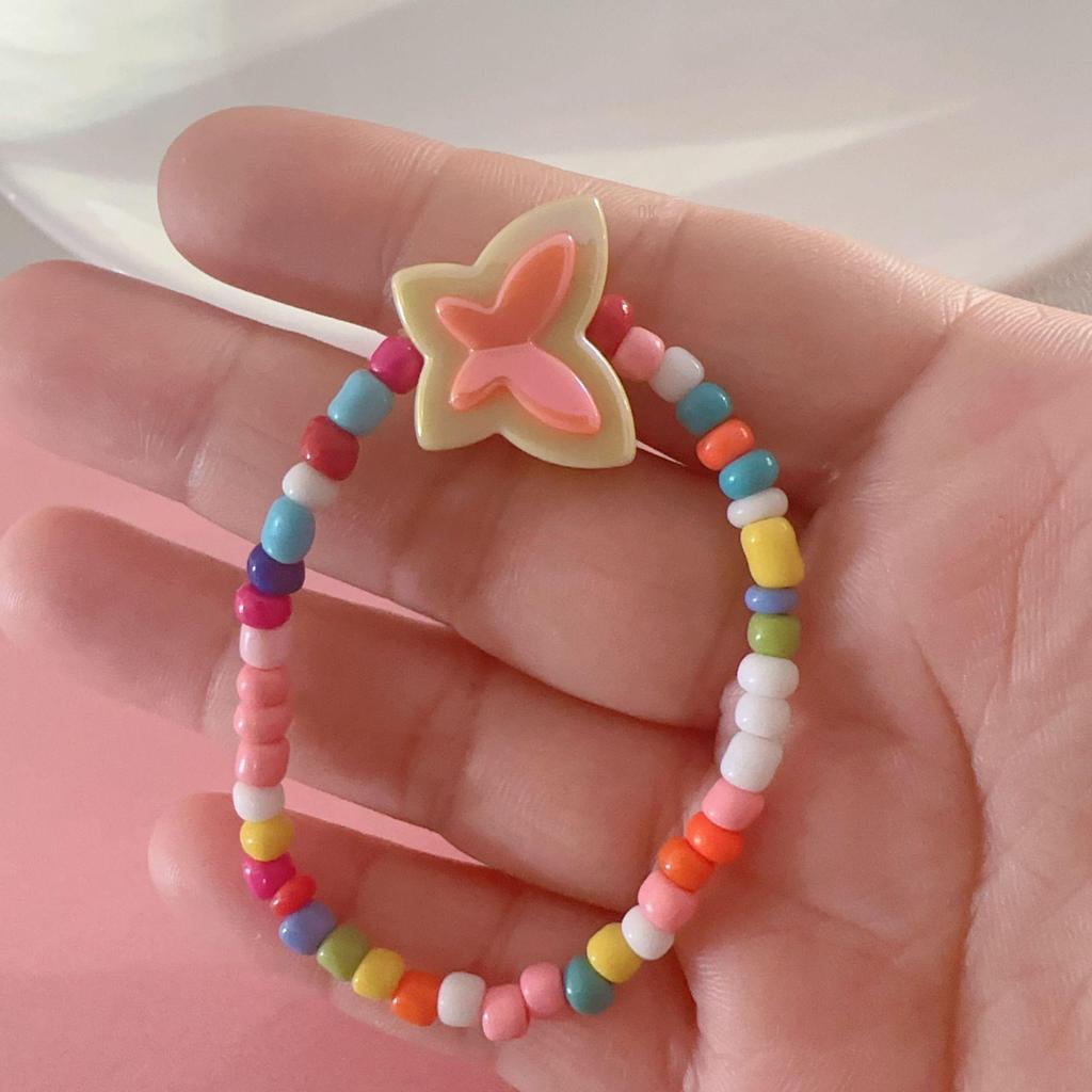 Barevný korálkový náramek s kreslenou princeznou pro děti - roztomilý, kreativní design s cukrovinkami