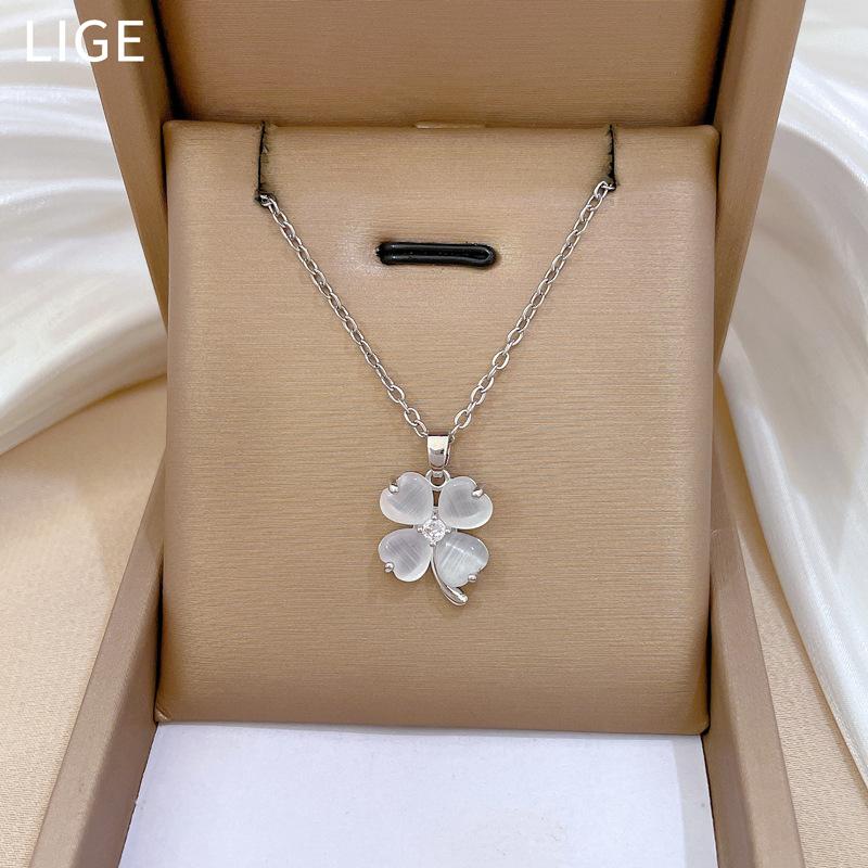 Cat'S Eye Lucky Grass Fashion Light Luxury Temperament Gorgeous Full Diamond Necklace Female Versatile Collarbone Chain Titanium Steel