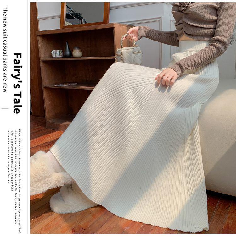 2025 Elegant Slim-Fit High-Waist Woolen Knit Mermaid Skirt for Women - Autumn/Winter Collection