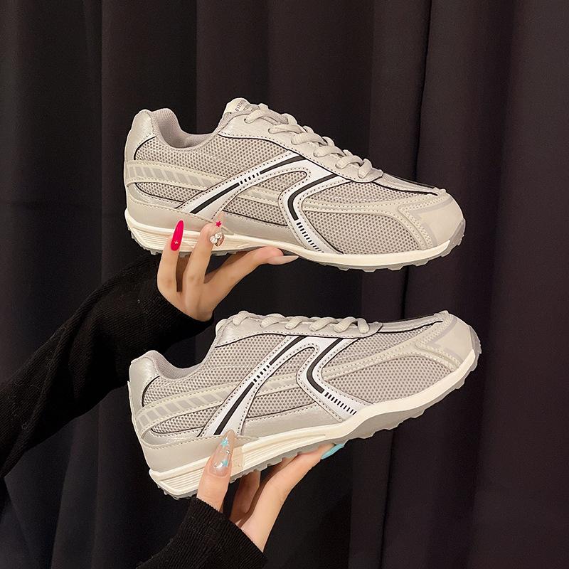 

2025 autumn new mesh dad shoes women s mesh breathable casual board shoes sports versatile and comfortable German training shoes 40 серый