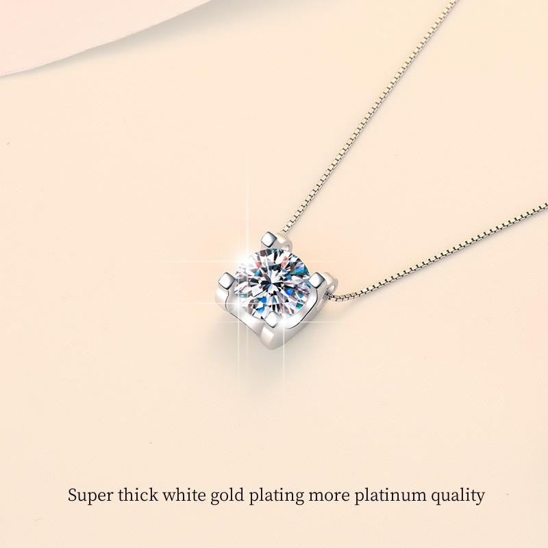 Classic Style Jewelry Four Claw S925 Sterling Silver 1ct VVs1 Moissanite Hypoallergenic Pendant Necklace of Women Gift