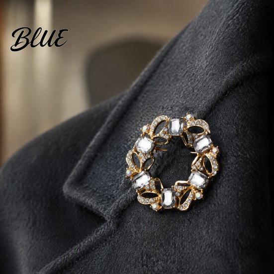 Formal Outfit Embellishment Women Rhinestone Hollow Wreath Brooch Dainty Decorative Badge Brooch Pin Sweater Cardigan Coat Dress Jewelry Accessories