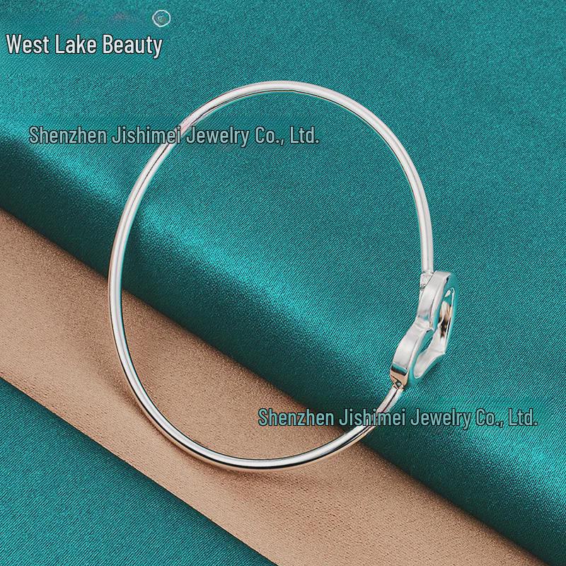 

West Lake Silver Closed Loop Love Bracelet