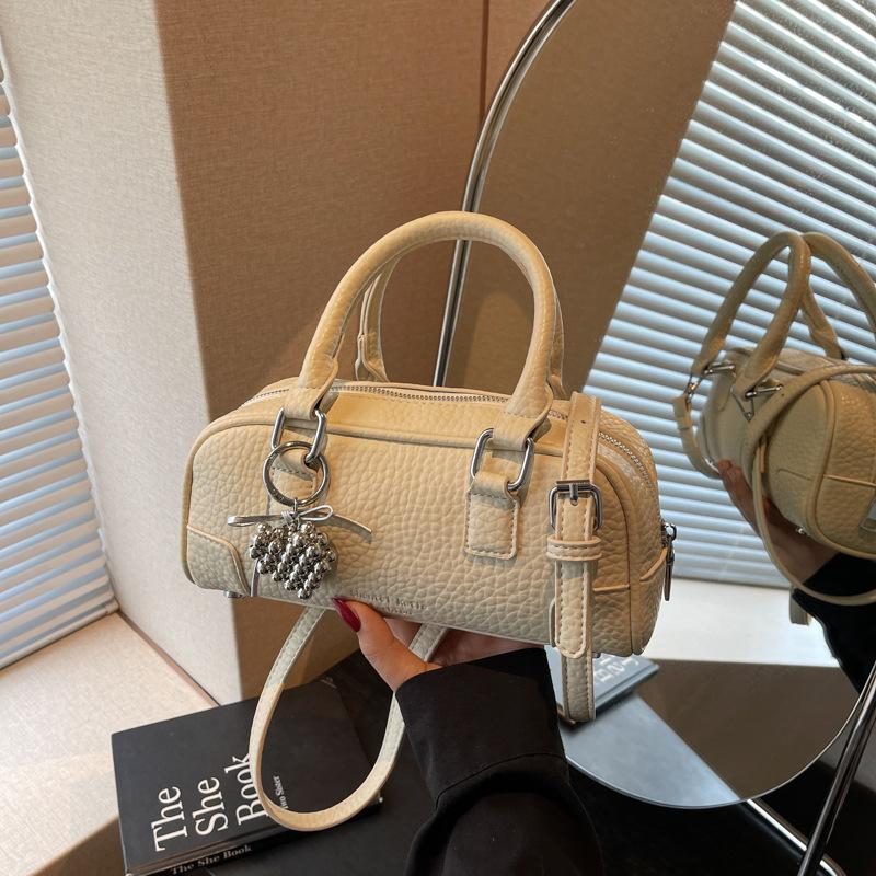 Fashion Portable Pillow Bag Women's New Shoulder Bag Casual Commuter Versatile Messenger Bag
