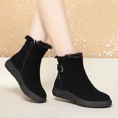 Giant Velvet Thickened Snow Boots Women's Autumn and Winter New Large Size Cotton Shoes Leather Integrated Non-slip Short Boots
