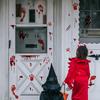 1×Halloween Blood Handprint Footprint Wall Stickers Horror Blood Splatter Window Glass Wall Decal for Haunted House Party Decor