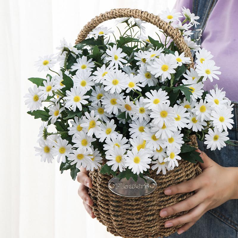 9 Head Korean Style Artificial Small Daisy Rural Home Decoration Outdoor Decoration Small Handle Bouquet Chrysanthemum