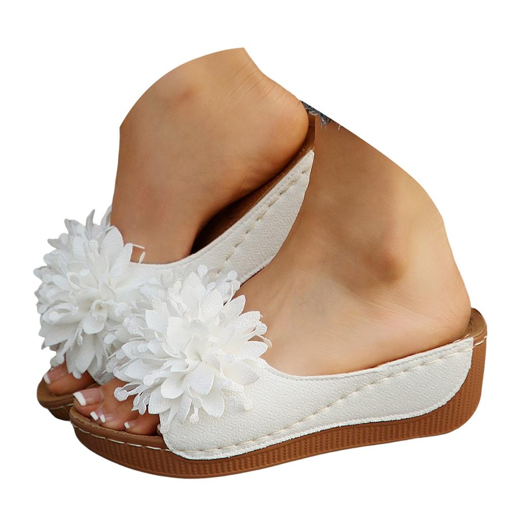 Thick Soled Wedge Heeled Women'S Slippers Fashionable And Casual Flower Shaped Dad Sandals For Women Women'S Heel Sandal Heeled
