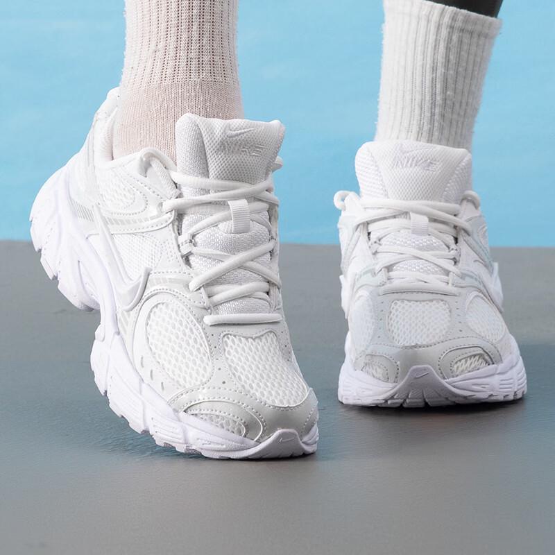 Nike HQ7901-101 Unisex Lifestyle Shoes US 6 / EU 38.5