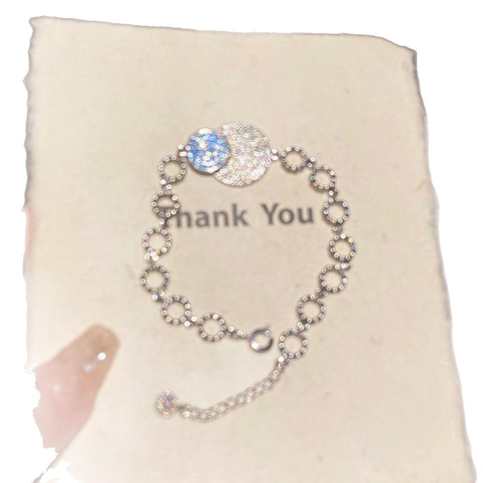 Elegant Multi-layer Floral Diamond Bracelet: High-End Geometric Design for Fashionable Women