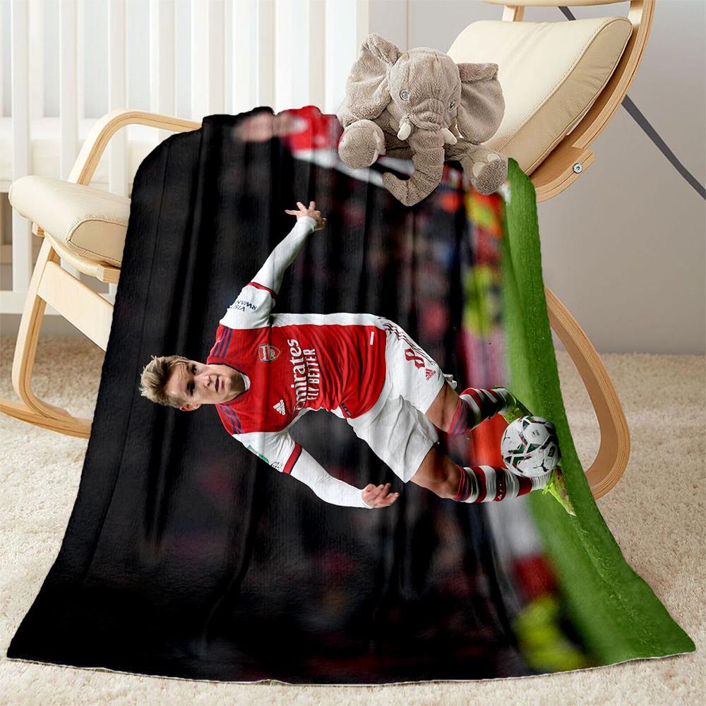 Arsenal Player Action Blanket Warmthful Decor Great for Picnics Office Sofa All-Season Use Digital Print Gifts For Family Or Friends