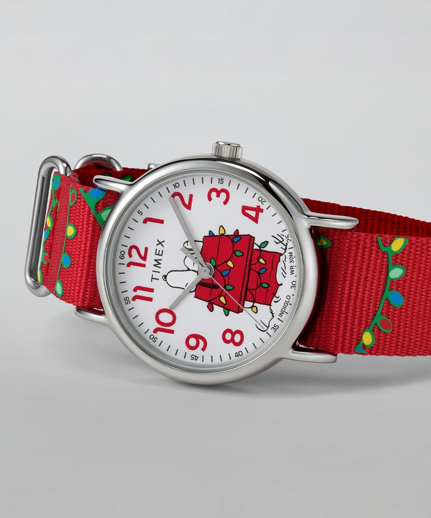 Taimaegseu X Peanuts Weekender Holiday Christmas Watch 38Mm