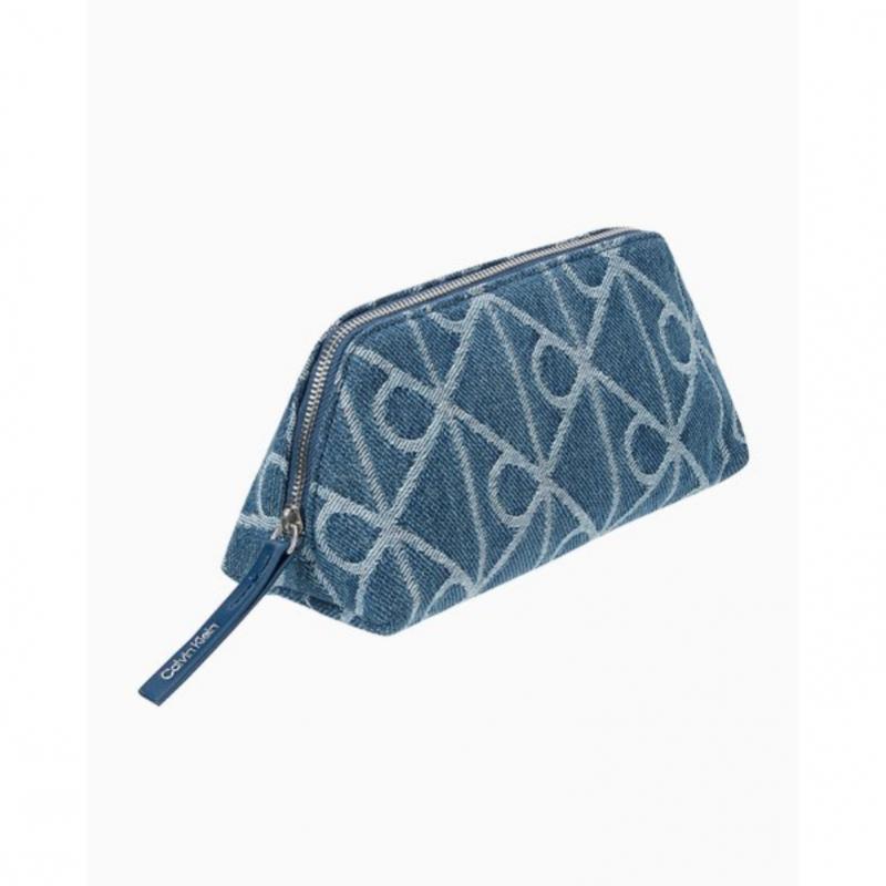 Calvin Klein JeanS Women S Emblem Denim Beauty caSe 4f1175g Ybn 
