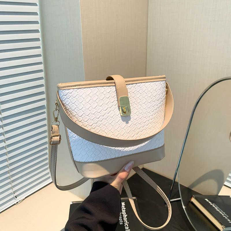 

This year, the popular bag ladies 2025 new fashion niche hand bag high sense versatile bucket bag messenger bag хаки