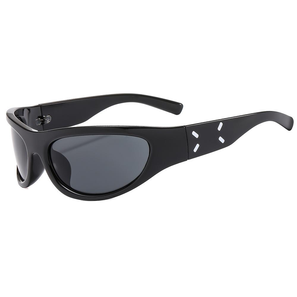 

New sunglasses riding black windproof joint Internet celebrities square round face thin European and American large frame sunglasses