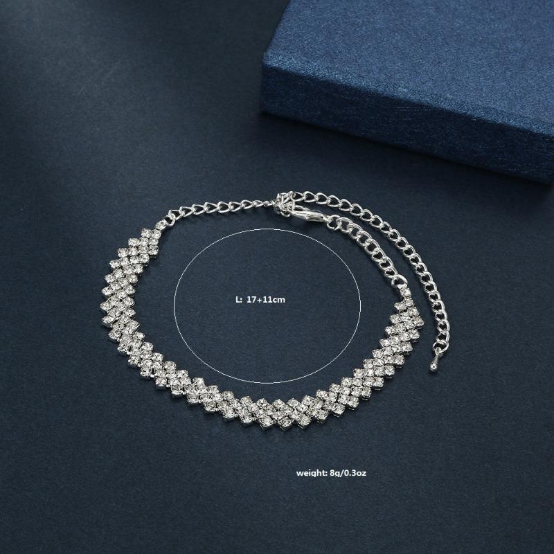 Lady's Sweet Necklace, Ear Ring and Bracelet. Unique Collar, Trendy and Fashionable, Versatile Neck Chain.